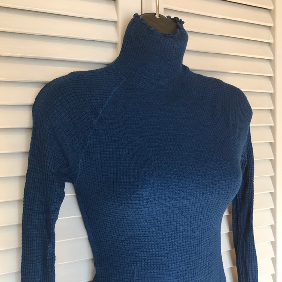 Waffle Knit Turtleneck Top- Rich Colour! EUC 2/$25 - Picture 3 of 11